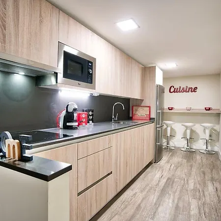Apartamentos Cava Baja Madrid Exterior photo