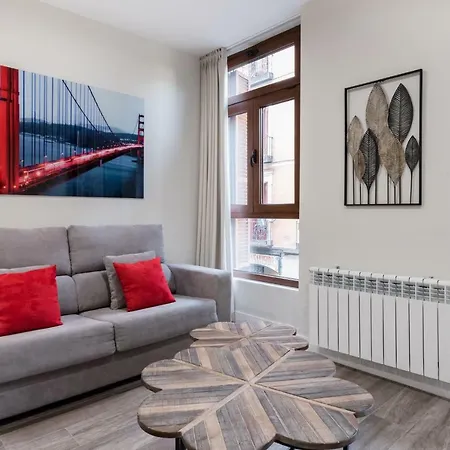 Apartamentos Cava Baja Madrid Exterior photo