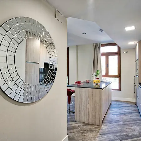 Apartamentos Cava Baja Madrid Exterior photo